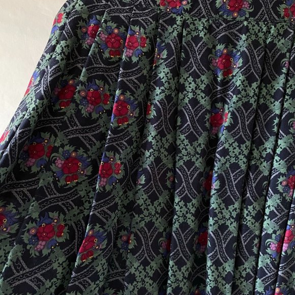 Vintage Tanner Sport Blue Patterned Pleated Skirt - Picture 3 of 6